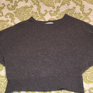 US sweater company size medium short sweater